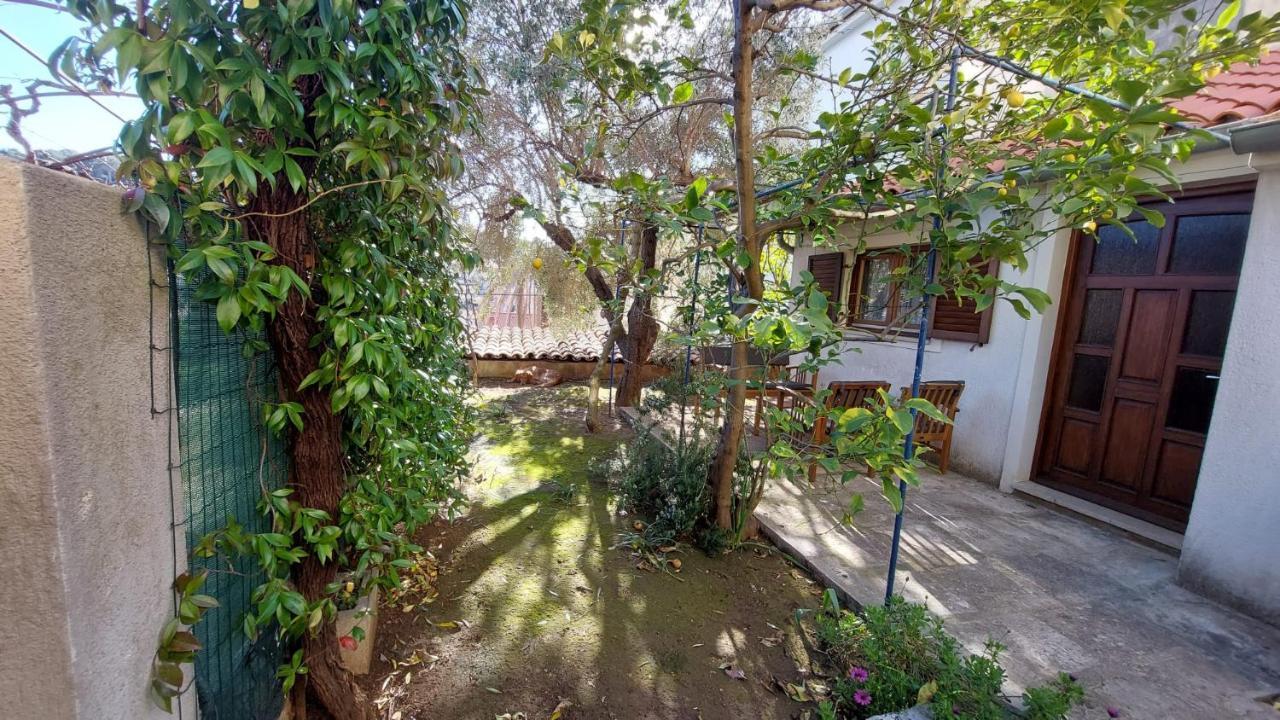 Apartman Kristina And Free Parking Mali Lošinj Zewnętrze zdjęcie